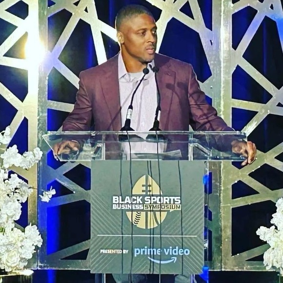 🏈NFL Custom Italian Button-Down w/French Cuffs🙌🏽 - Picture 1 of 8